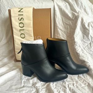 BRAND NEW Nisolo Dari Commuter Boot in black, size 8.